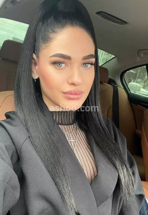 Как выбрать идеальную девушку для интимных встреч: советы и рекомендации